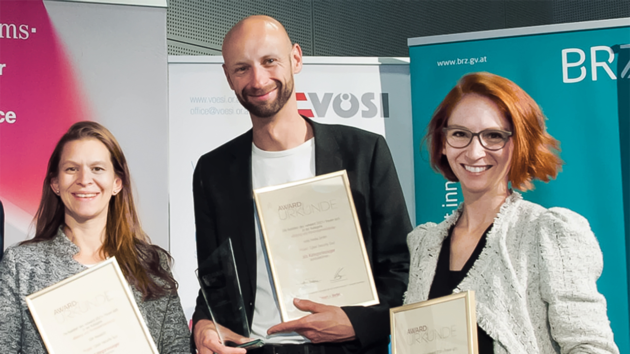 © eAward2021 Cyber SEC Quiz-Team receiving the eAward 2021